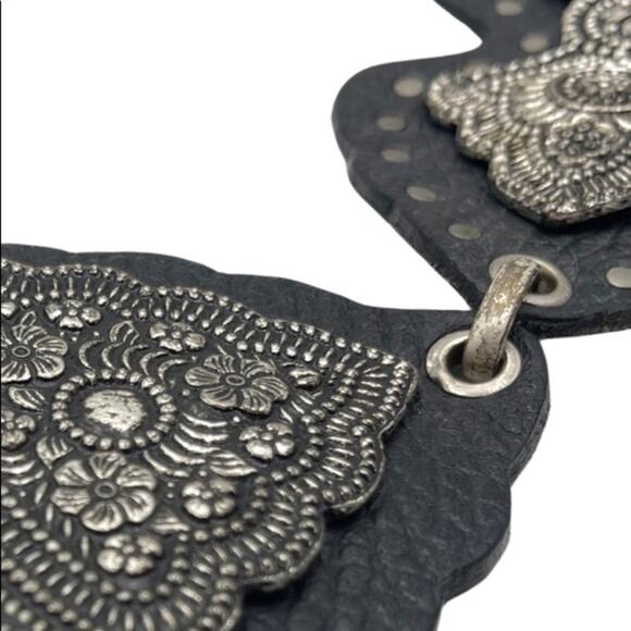 VINTAGE Boho Festival Hippie chain and black leather belt